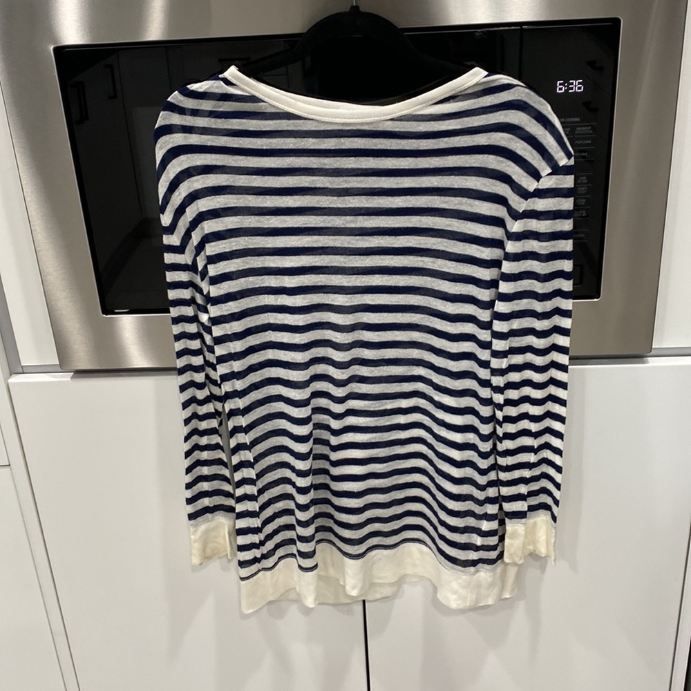 Alexander Wang large striped boat neck tissueT navy/cream stripe. Rayon blend.